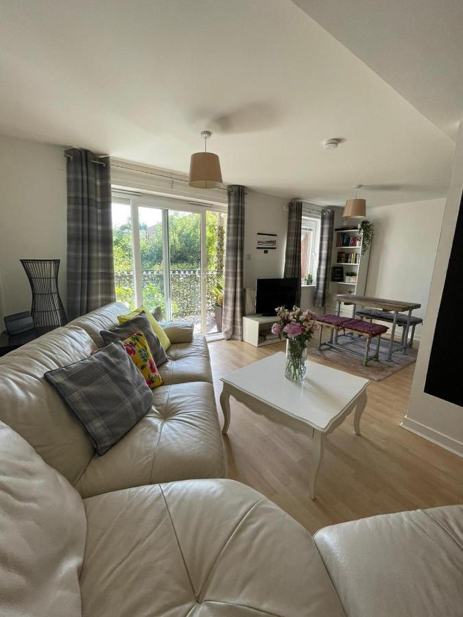 Pass The Keys Lovely 2Bedroom Flat With Balcony Edinburg Exteriör bild